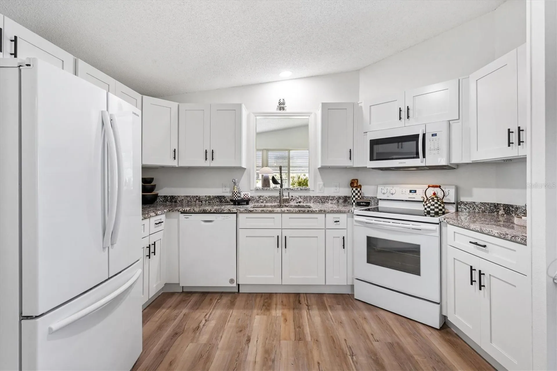 1616 Bayhill Drive Lady Lake FL 32159