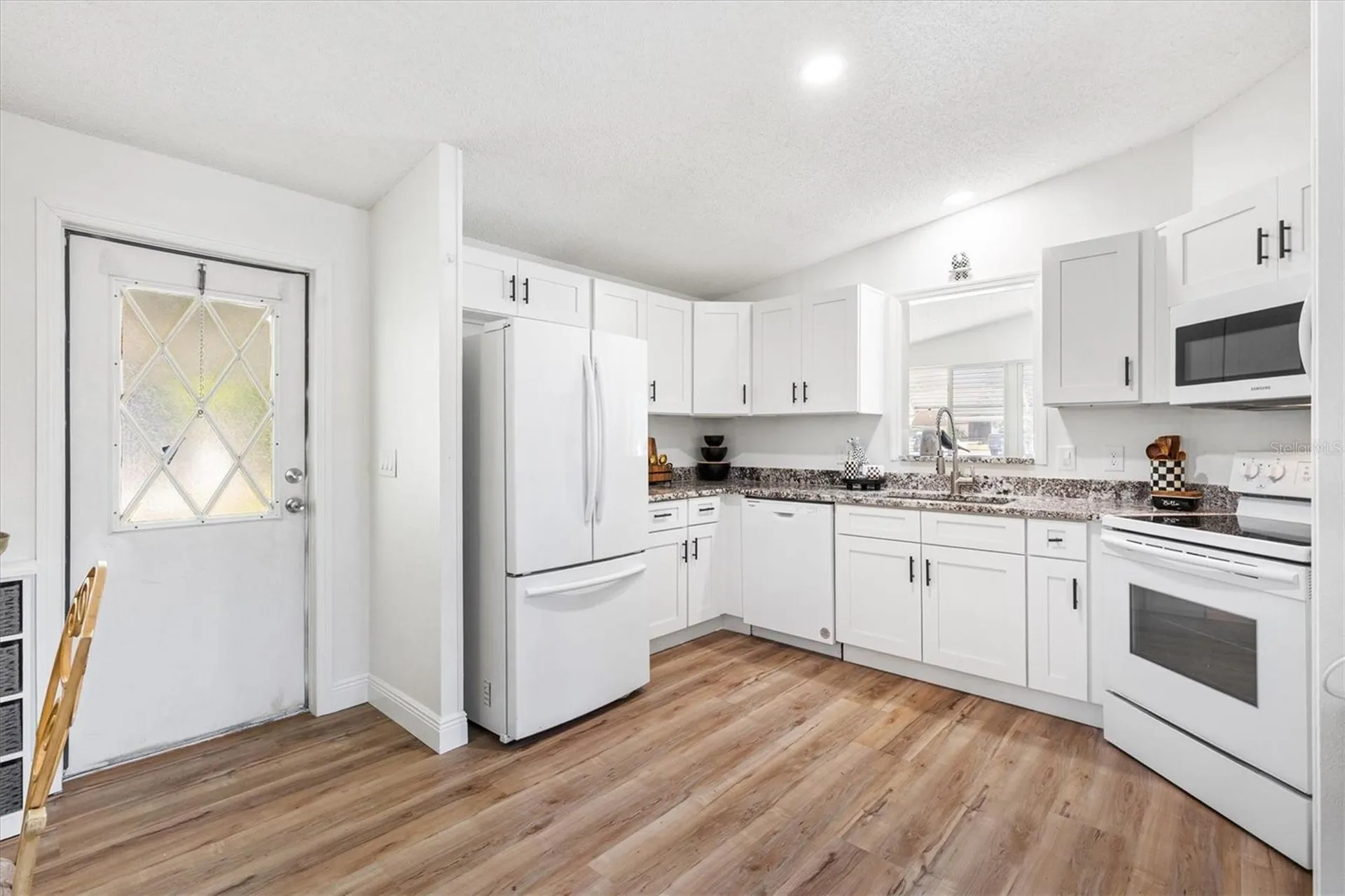 1616 Bayhill Drive Lady Lake FL 32159
