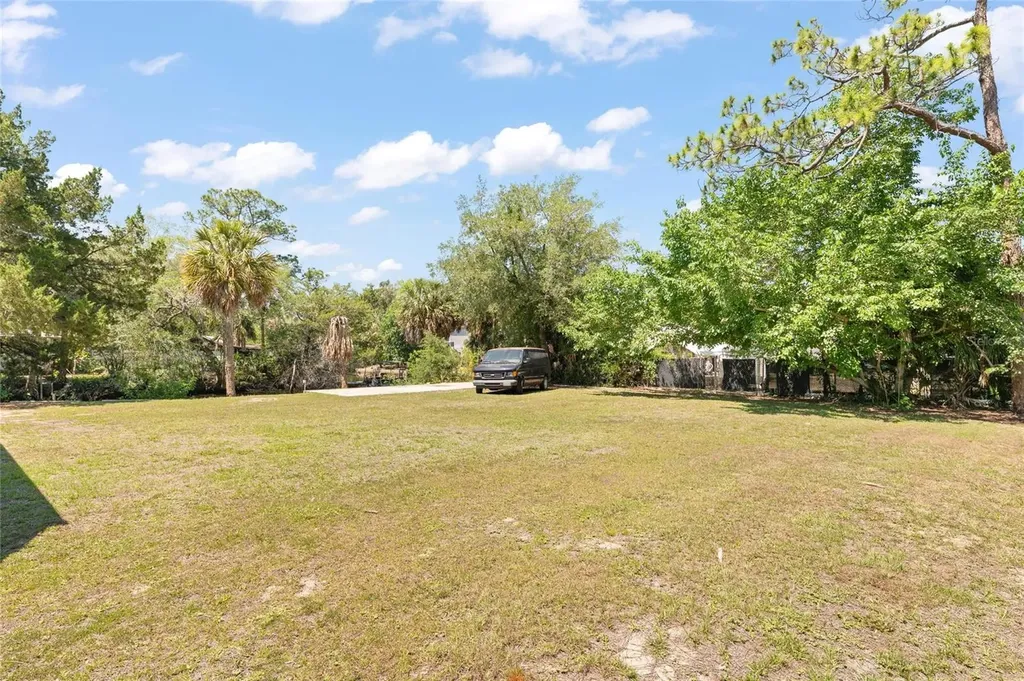 6018 & 6024 Cortez Boulevard Weeki Wachee FL 34607