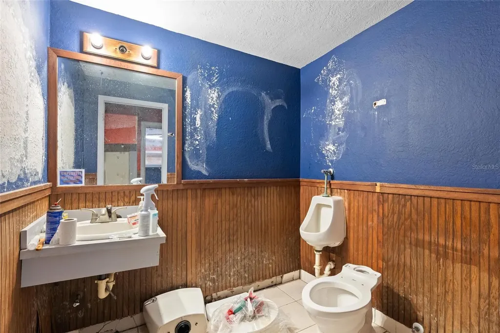 6018 & 6024 Cortez Boulevard Weeki Wachee FL 34607
