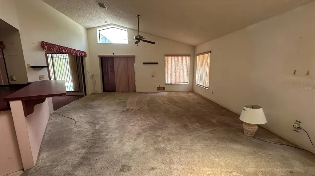 2898 Hammock Drive Plant City FL 33566