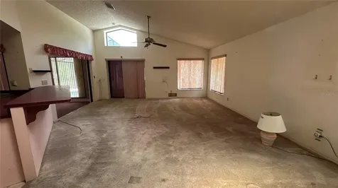 2898 Hammock Drive Plant City FL 33566
