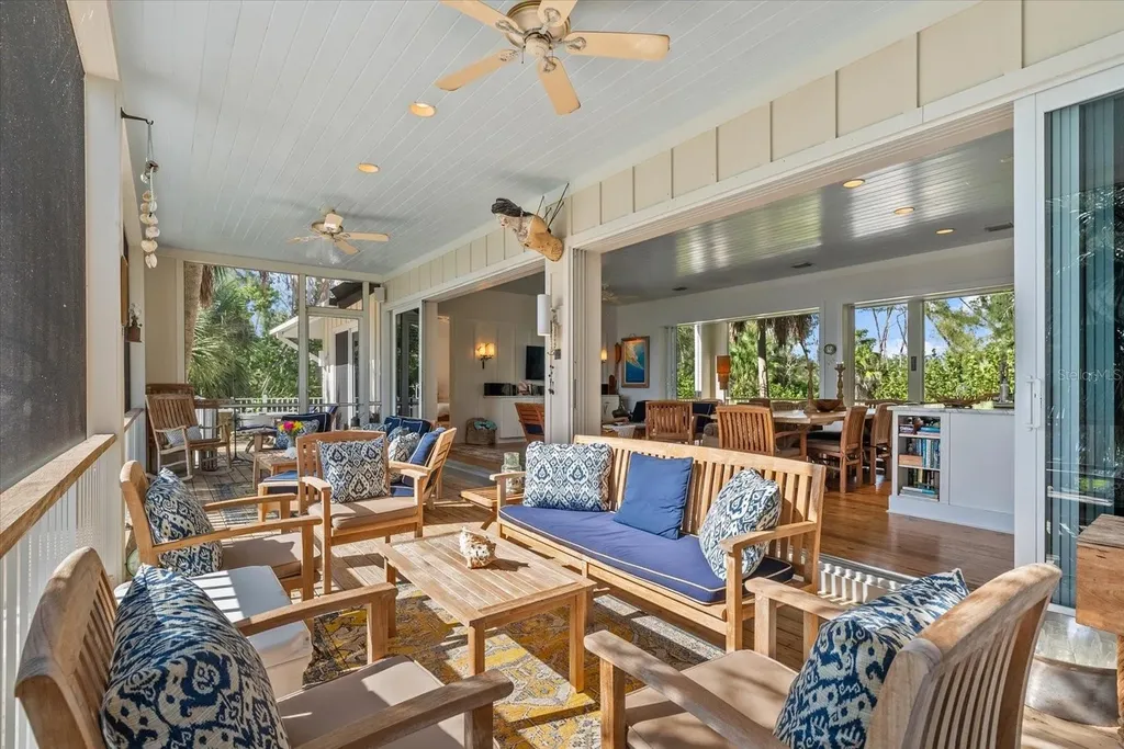7143 La Lenaire Drive Longboat Key FL 34228