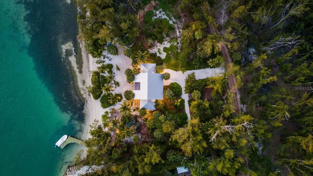 7143 La Lenaire Drive Longboat Key FL 34228