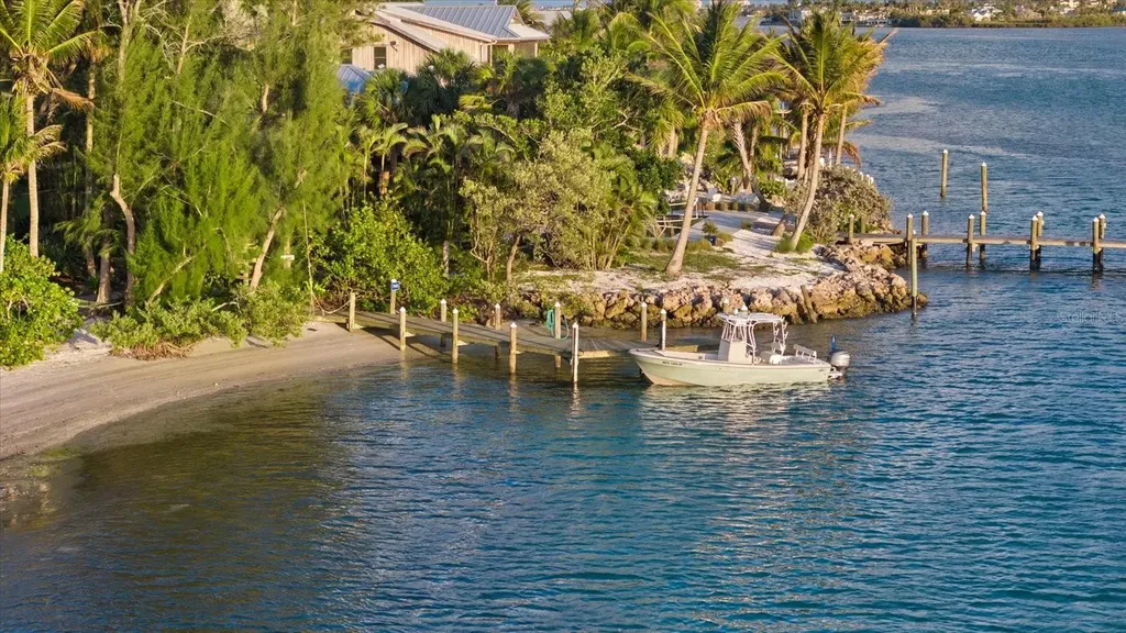 7143 La Lenaire Drive Longboat Key FL 34228