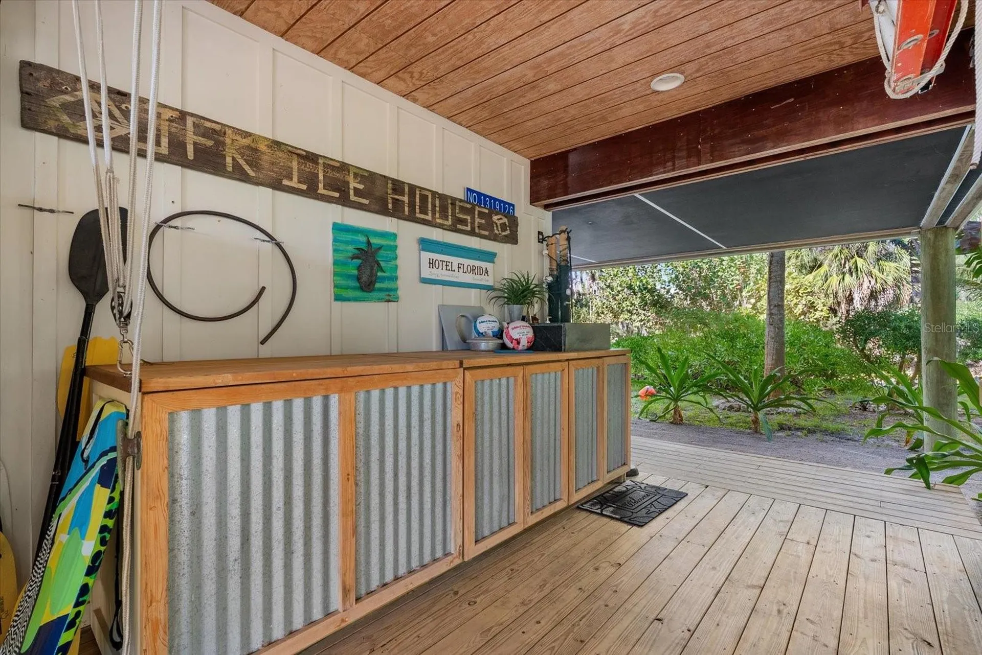 7143 La Lenaire Drive Longboat Key FL 34228