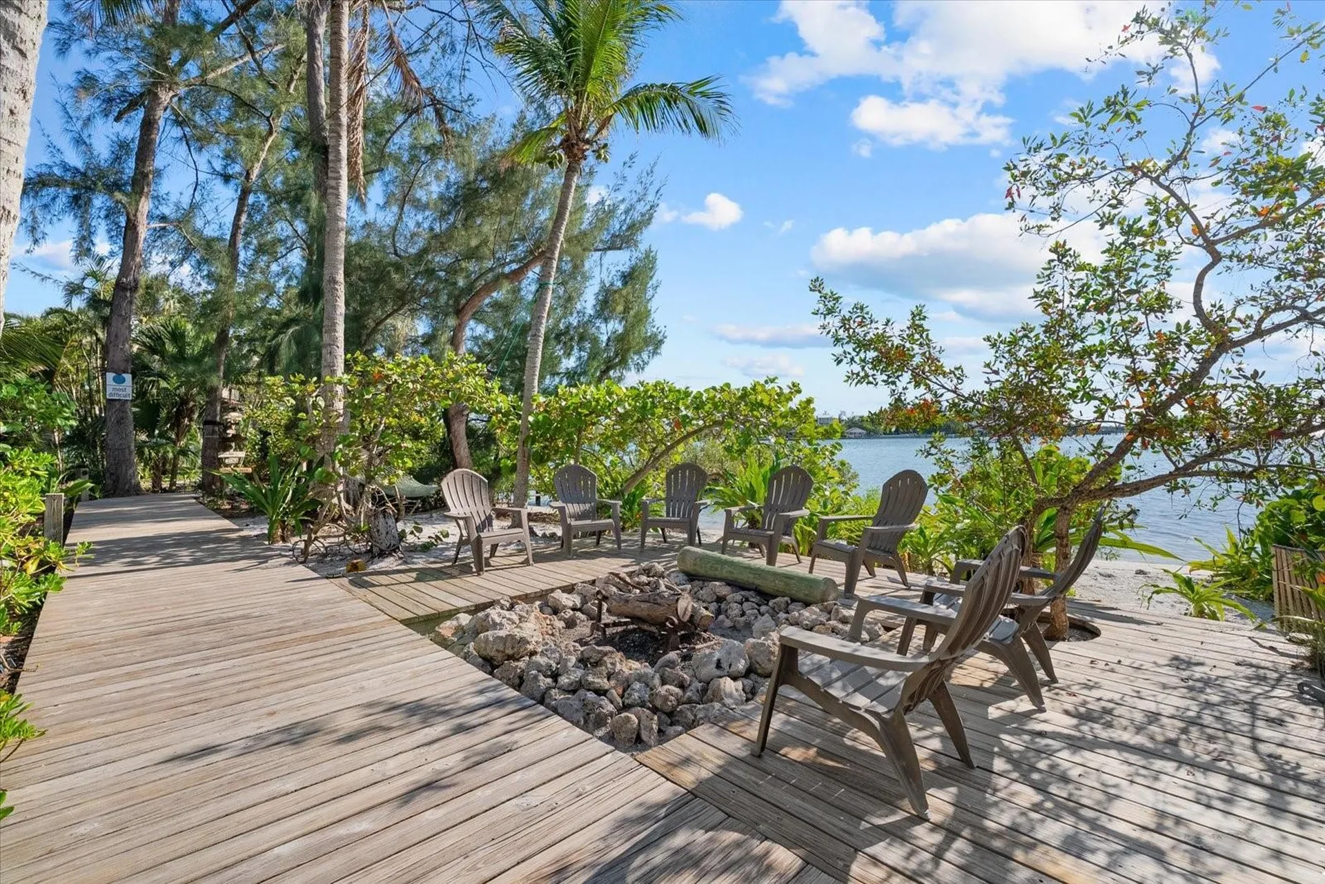 7143 La Lenaire Drive Longboat Key FL 34228