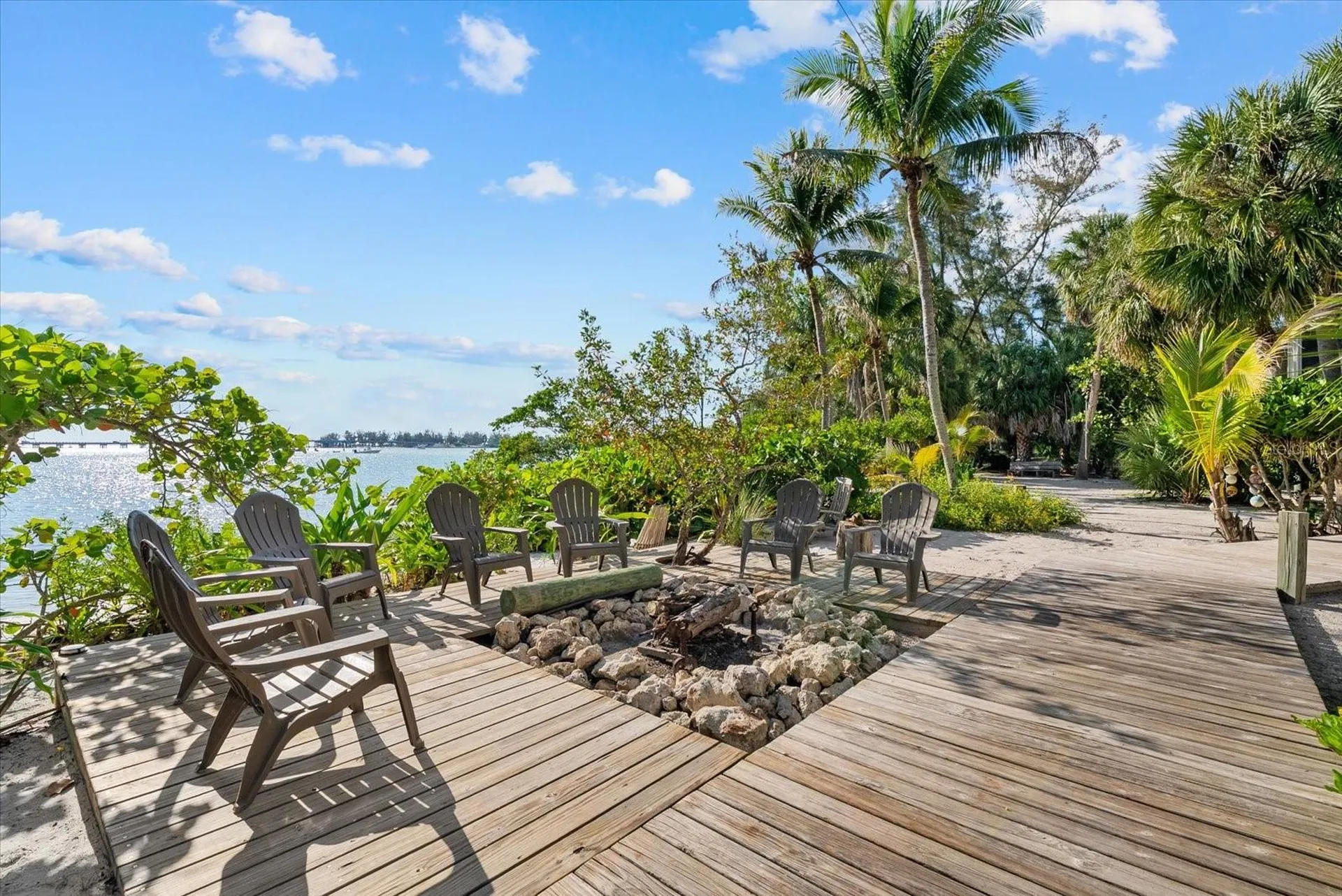 7143 La Lenaire Drive Longboat Key FL 34228