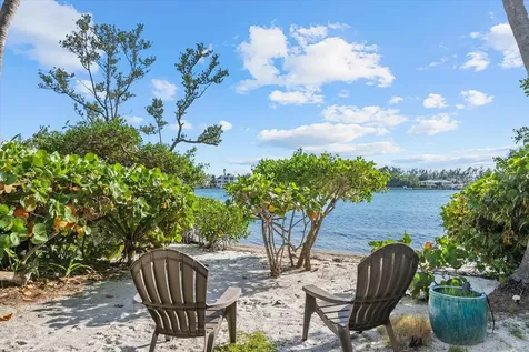 7143 La Lenaire Drive Longboat Key FL 34228