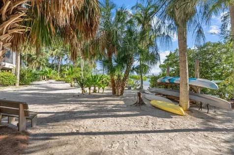 7143 La Lenaire Drive Longboat Key FL 34228