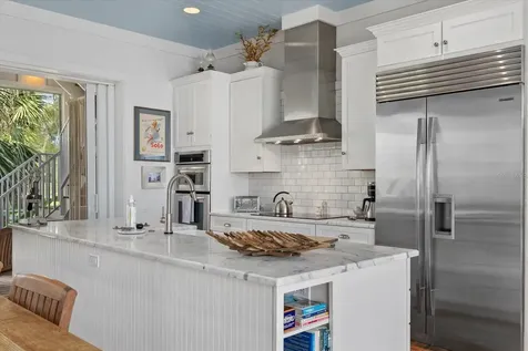 7143 La Lenaire Drive Longboat Key FL 34228