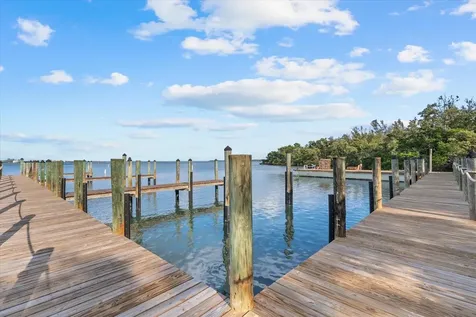 7143 La Lenaire Drive Longboat Key FL 34228