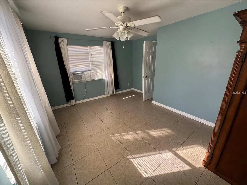 104 Base Avenue W Venice FL 34285