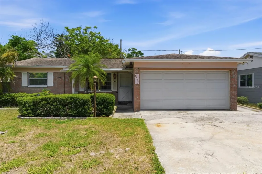 6617 27th Way N St Petersburg FL 33702