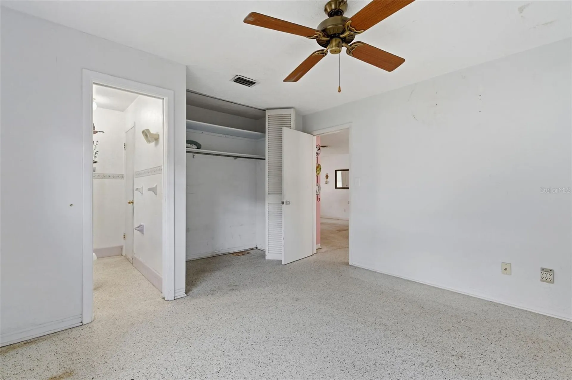 6617 27th Way N St Petersburg FL 33702