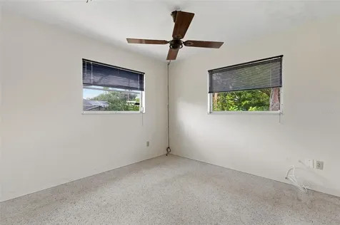 6617 27th Way N St Petersburg FL 33702
