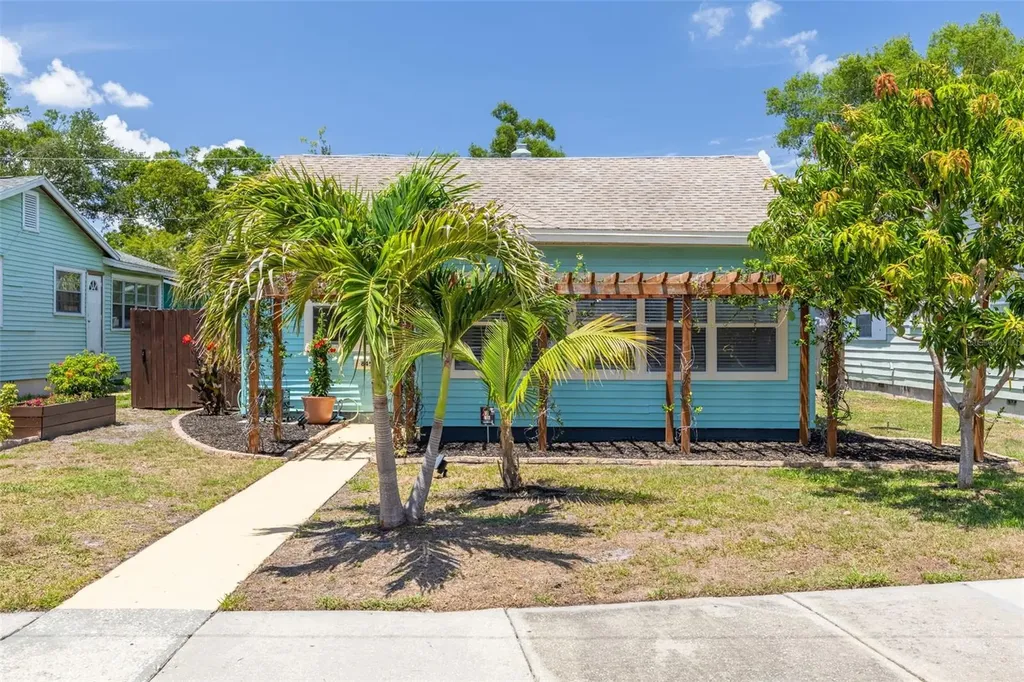 845 21st Avenue S St Petersburg FL 33705