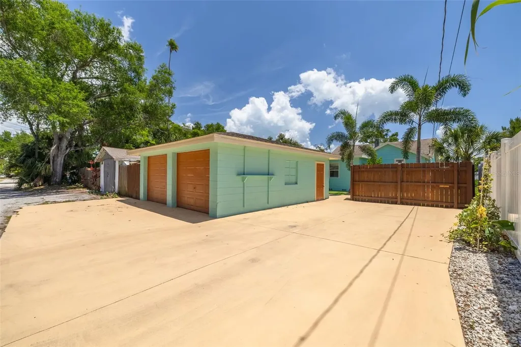 845 21st Avenue S St Petersburg FL 33705