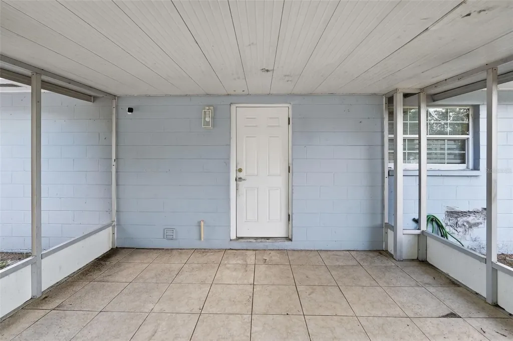 4612 Snook Drive Tampa FL 33617