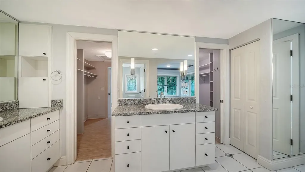 3424 Tanglewood Drive Sarasota FL 34239