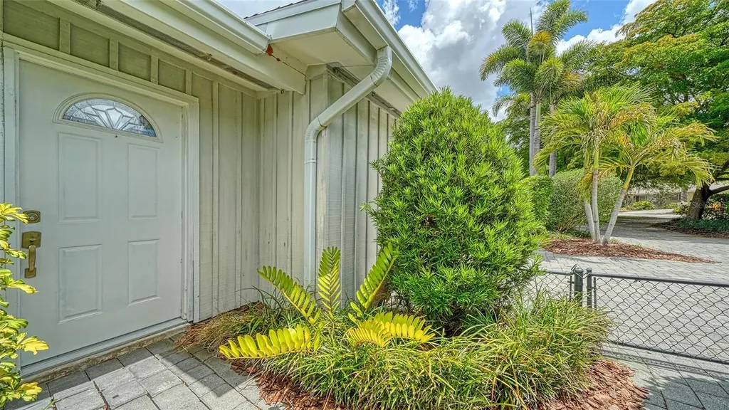 3424 Tanglewood Drive Sarasota FL 34239