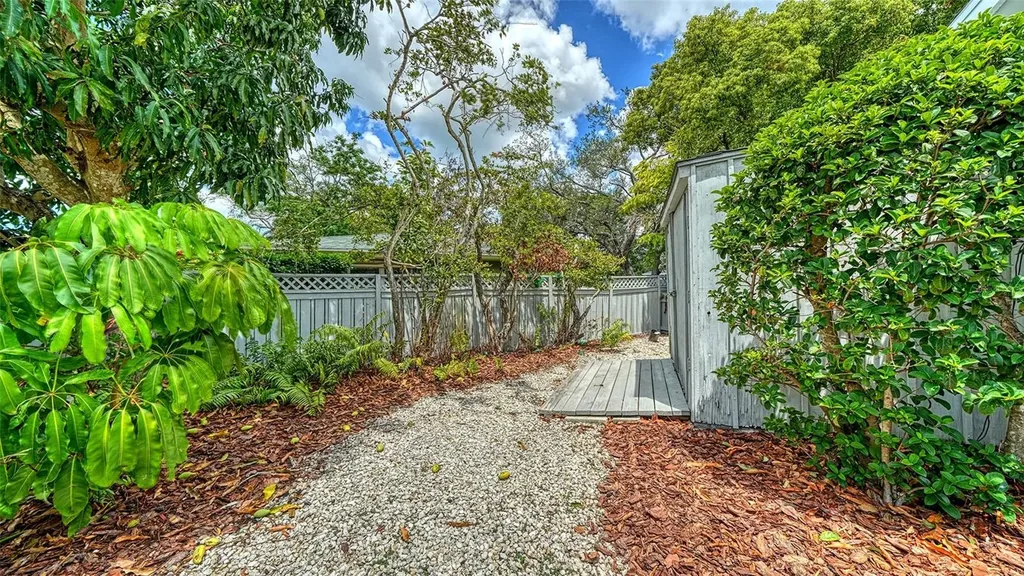 3424 Tanglewood Drive Sarasota FL 34239