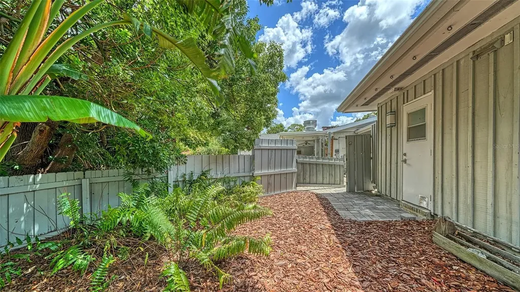 3424 Tanglewood Drive Sarasota FL 34239