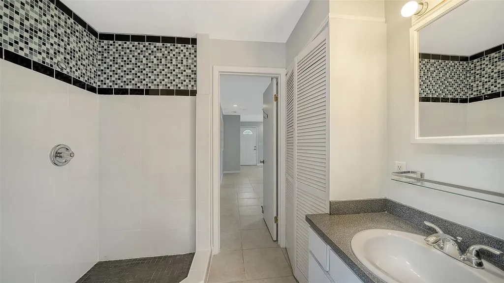 3424 Tanglewood Drive Sarasota FL 34239