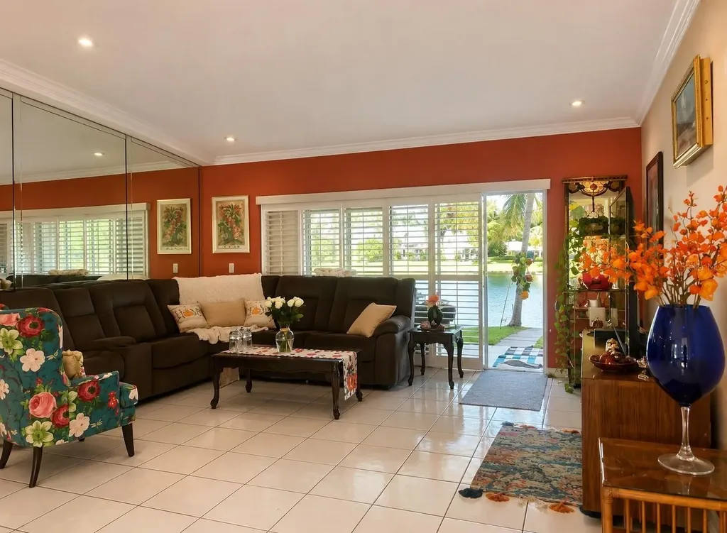 7551 SW 42nd Place Davie FL 33314