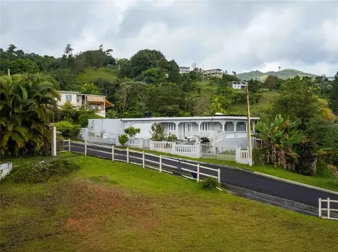 Carr 7765 Km. 7.8 Bo. San Salvador Sector Hato Arriba Caguas PR 00725