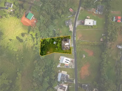 Carr 7765 Km. 7.8 Bo. San Salvador Sector Hato Arriba Caguas PR 00725