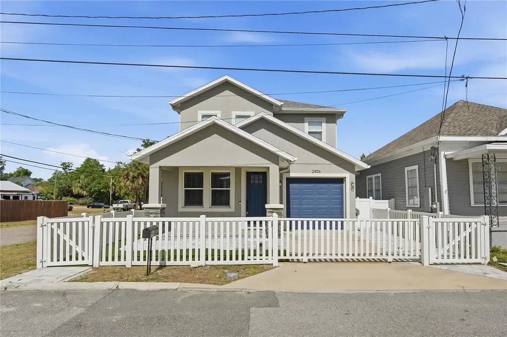 2904 Banza Street Tampa FL 33605