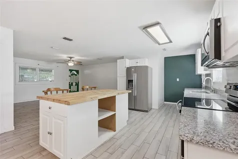 2209 NE 15th Terrace Gainesville FL 32609