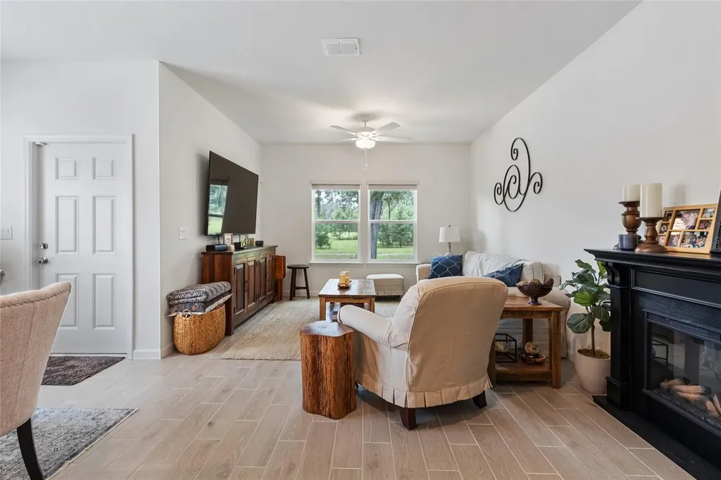 692 NW 126th Terrace Newberry FL 32669
