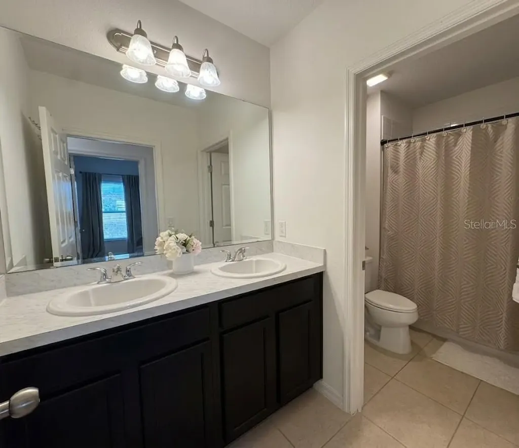 643 Samuel Place Davenport FL 33837