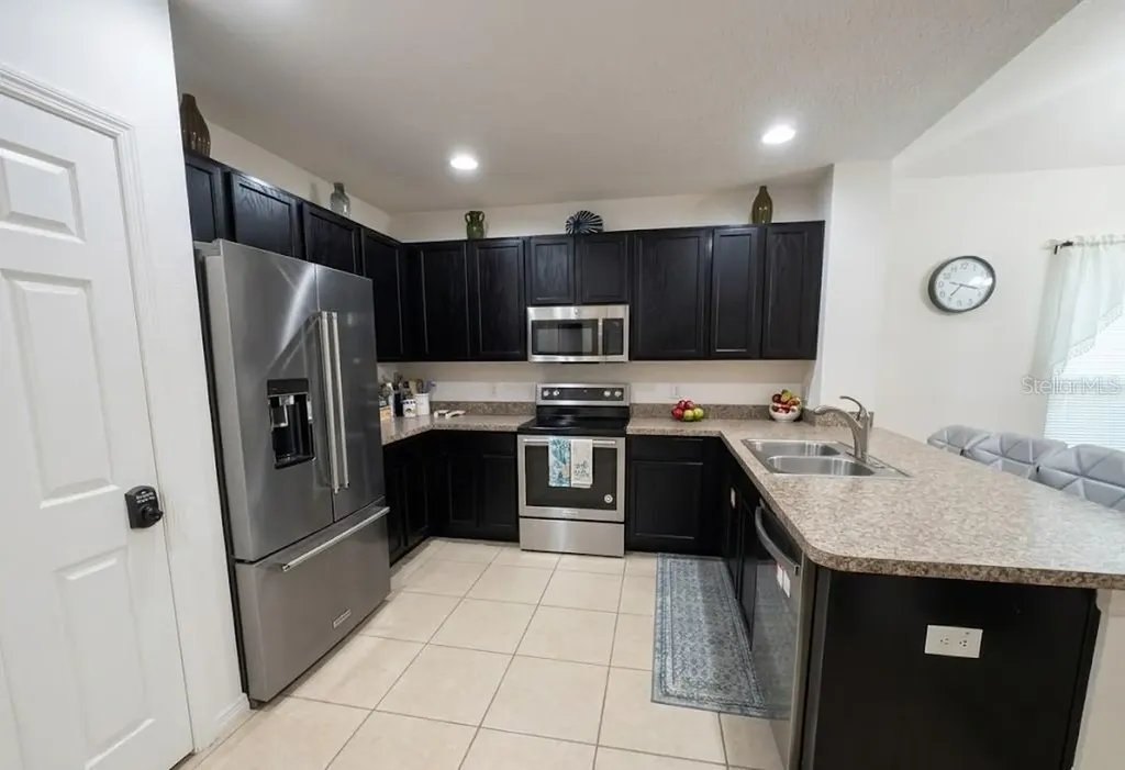 643 Samuel Place Davenport FL 33837