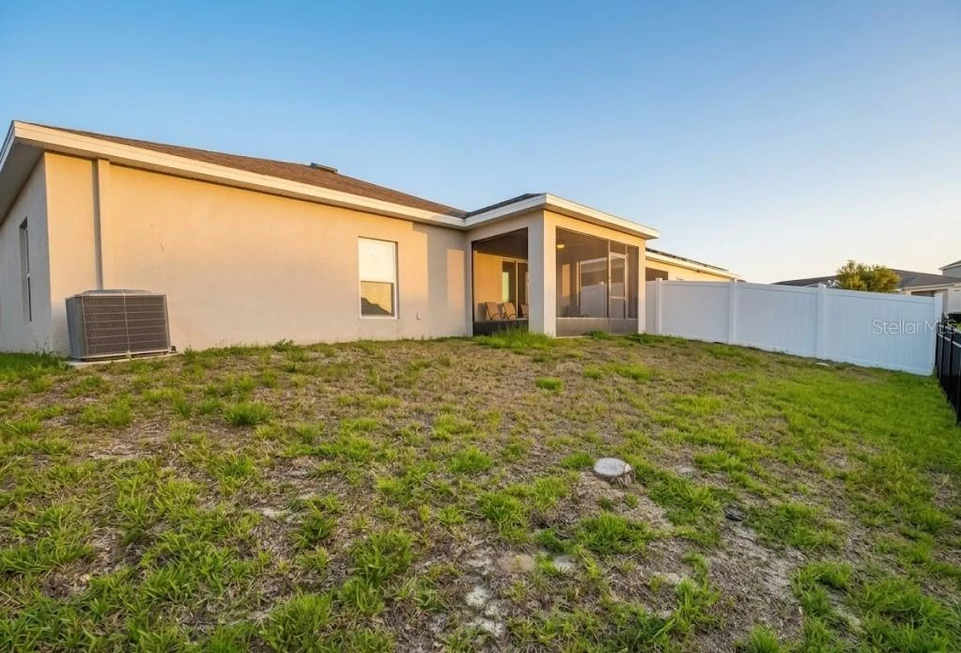 643 Samuel Place Davenport FL 33837