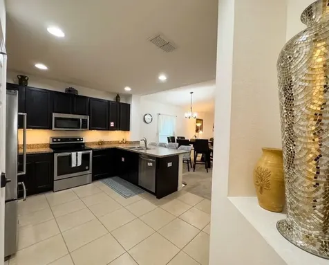 643 Samuel Place Davenport FL 33837