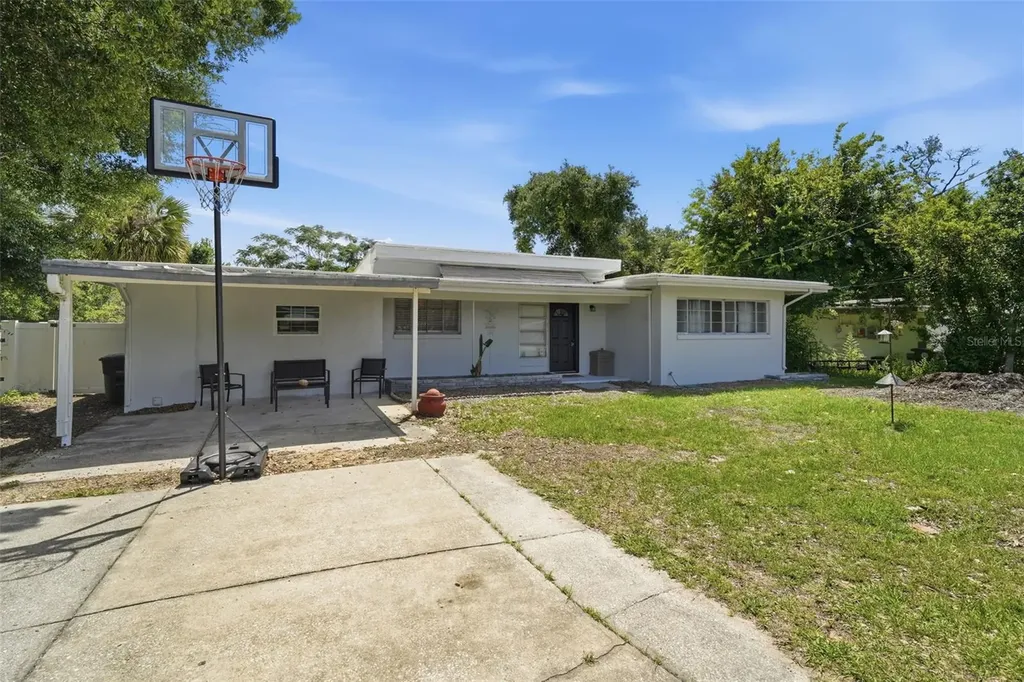 533 Heineman Street Daytona Beach FL 32114