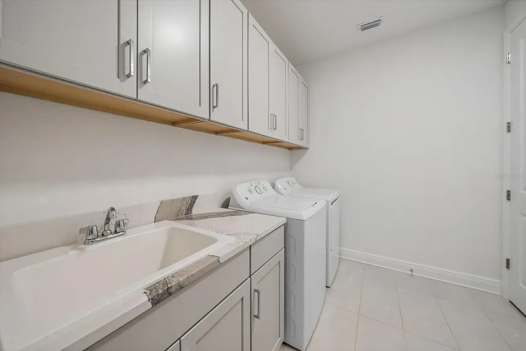 17903 Cherished Loop Bradenton FL 34211