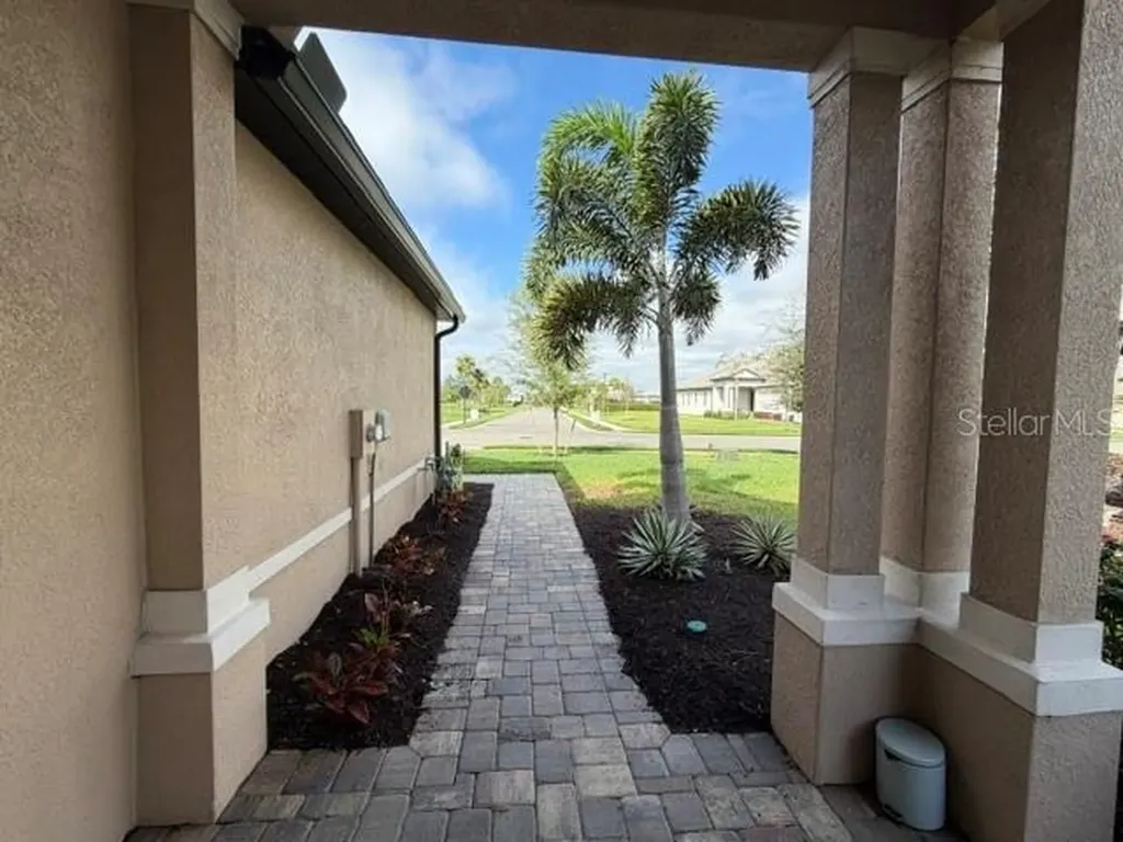 17903 Cherished Loop Bradenton FL 34211