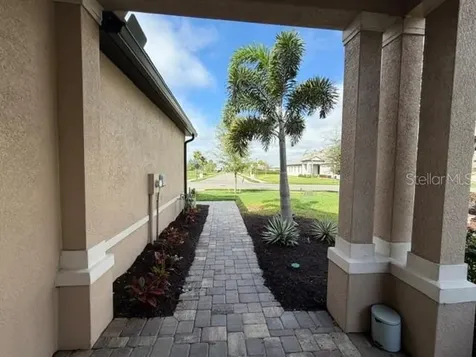 17903 Cherished Loop Bradenton FL 34211