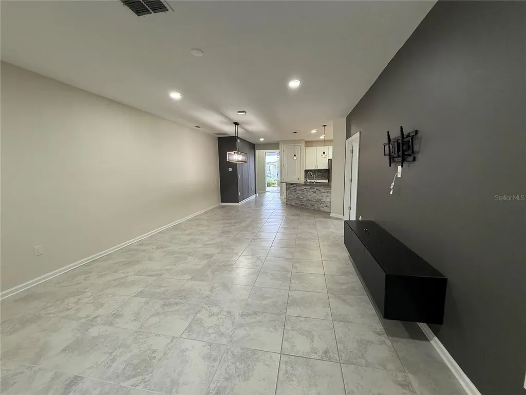 4497 Bluff Oak Loop Kissimmee FL 34746