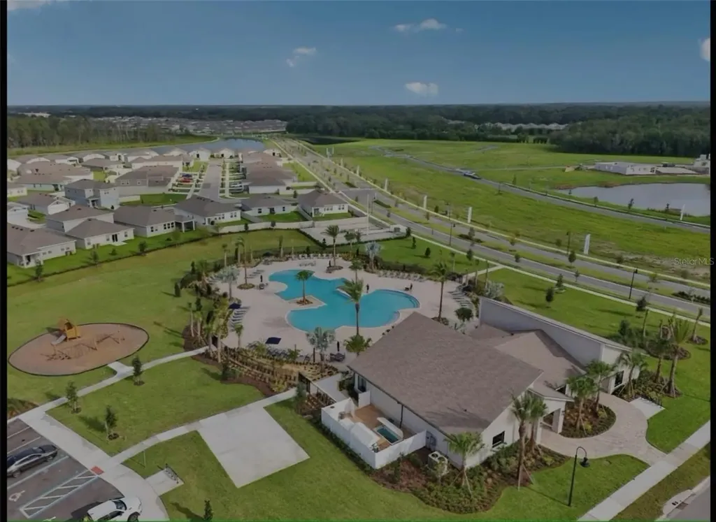 4497 Bluff Oak Loop Kissimmee FL 34746
