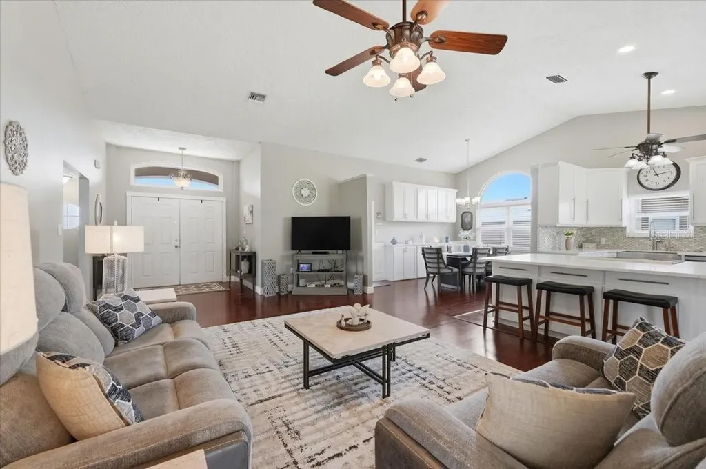 5832 Swallow Drive Lakeland FL 33809