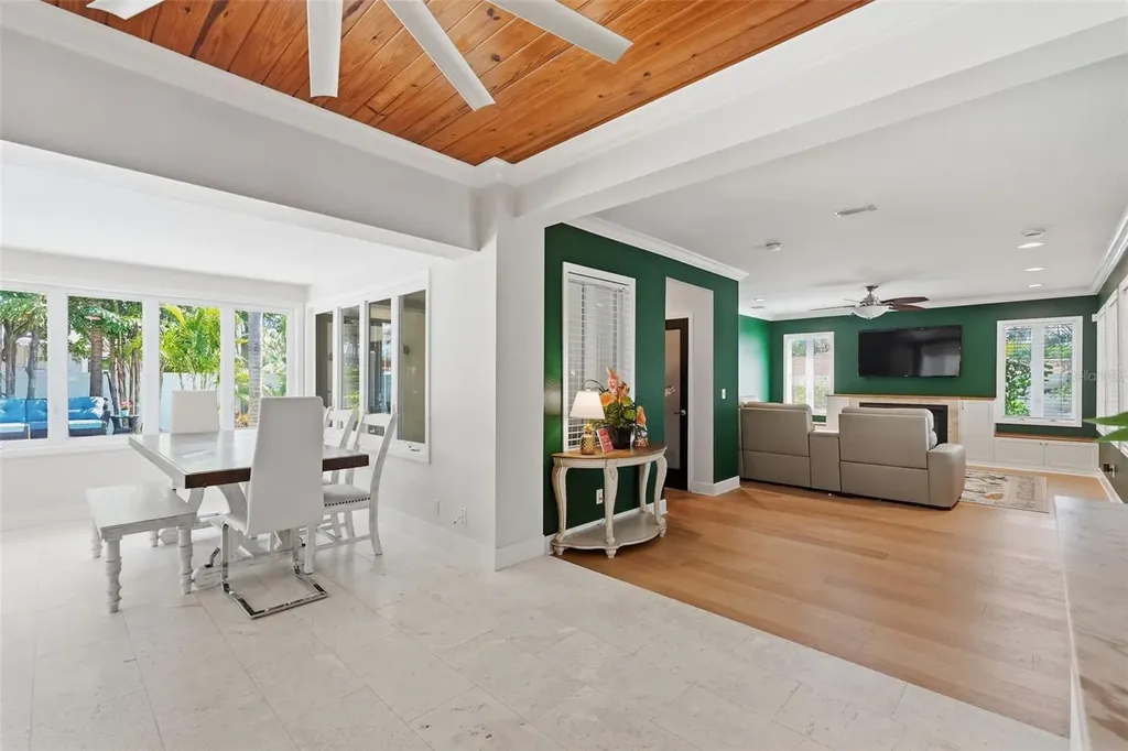 508 Hillcrest Avenue Tarpon Springs FL 34689