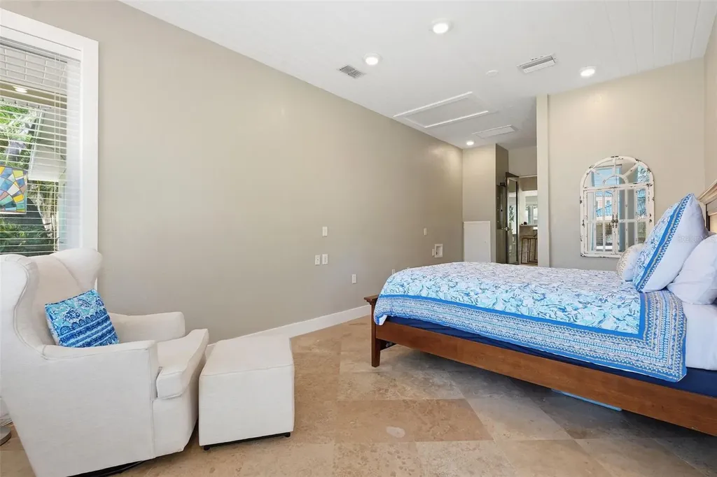 508 Hillcrest Avenue Tarpon Springs FL 34689