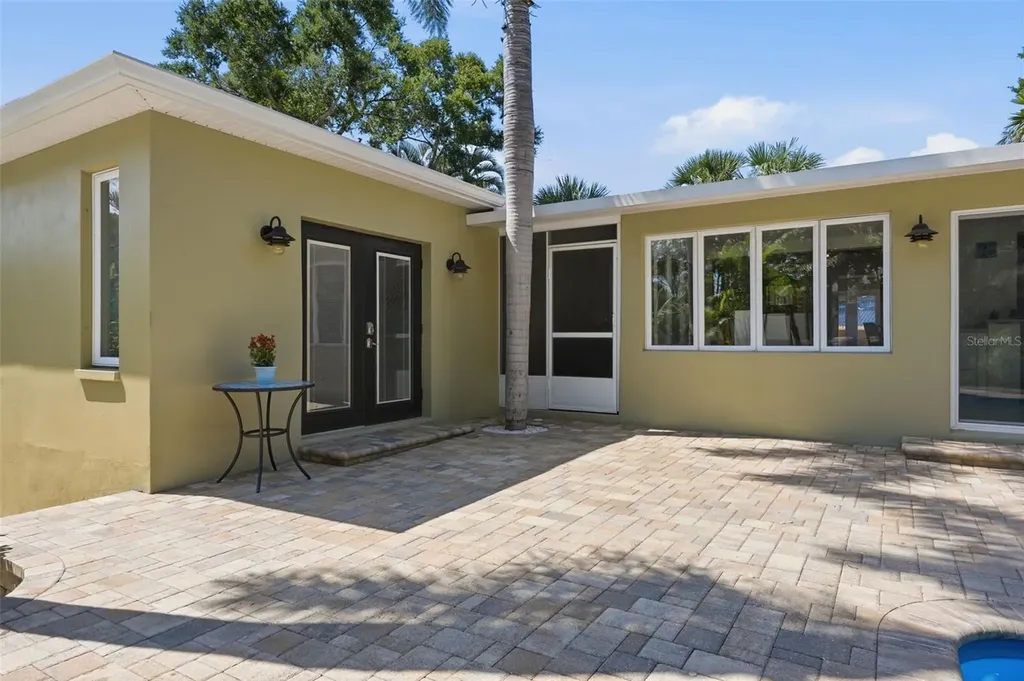 508 Hillcrest Avenue Tarpon Springs FL 34689