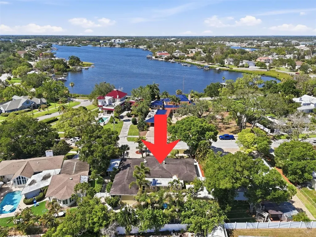 508 Hillcrest Avenue Tarpon Springs FL 34689