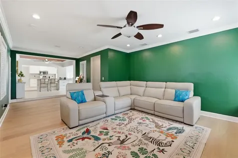 508 Hillcrest Avenue Tarpon Springs FL 34689